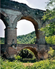 Roman aqueduct near Gallicano
