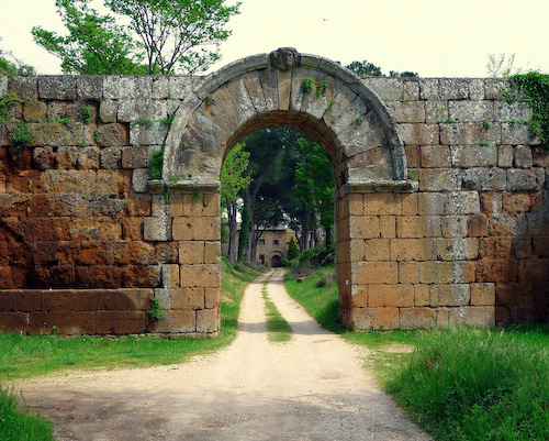 Roman gate, Falerii Novi
