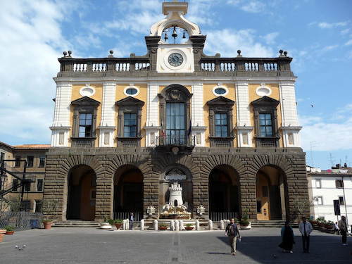 Piazza, Nepi