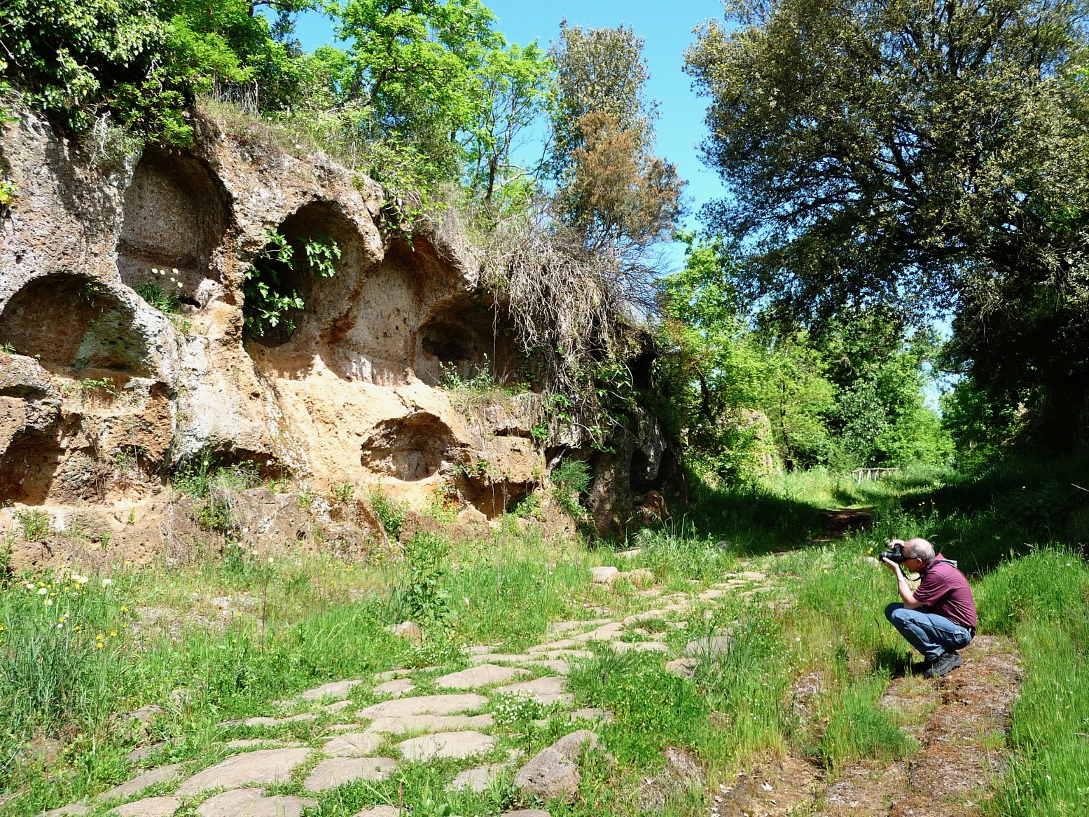 Roman tombs, Via Amerina