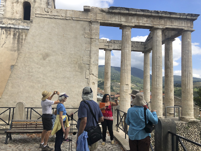 Roman temple, Cori